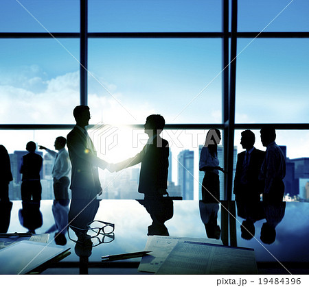 Businessmen Handshake Deal Business Commitment Concept 19484396