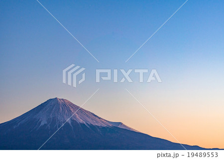 【静岡県】夜明けの富士山 【静岡県】夜明けの富士山 19489553