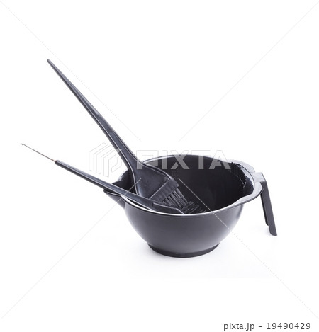 Bowl with peroxide and brush 19490429