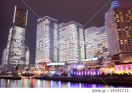 みなとみらい全灯ライトアップ みなとみらい全灯ライトアップ 19503713