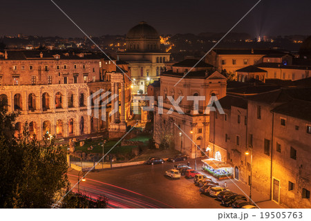 Old Town in Rome, Italy at night 19505763