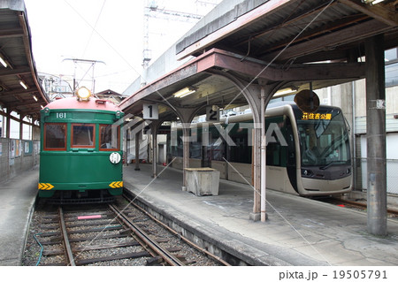 阪堺電鉄　161形電車　1001形電車　住吉公園駅にて 19505791