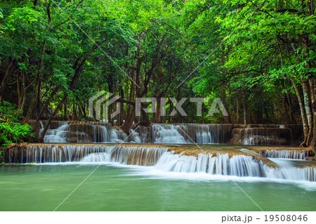 huay mae kamin water falls  kanchanaburi thailand 19508046