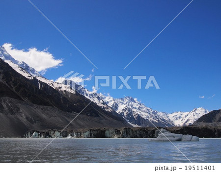 ニュージーランド アオラキ/マウントクック国立公園 タスマン氷河 ニュージーランド アオラキ/マウントクック国立公園 タスマン氷河 19511401