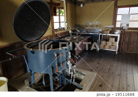 製糸工場の内部光景　旧昭和興業製糸場（座繰製糸工場）　松本市歴史の里　信州松本の歴史 19511688