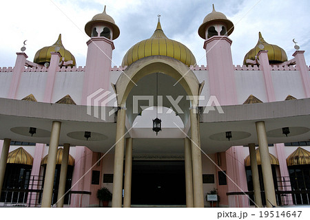 Kuching Town Mosque a.k.a Masjid Bandaraya Kuching Kuching Town Mosque a.k.a Masjid Bandaraya Kuching 19514647