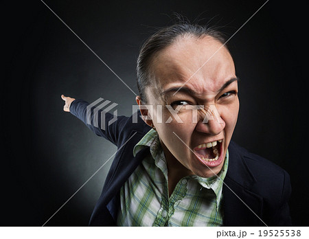 Angry businesswoman Angry businesswoman 19525538