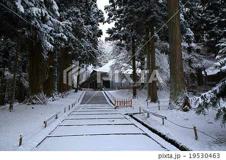 世界遺産 冬の平泉中尊寺の写真素材