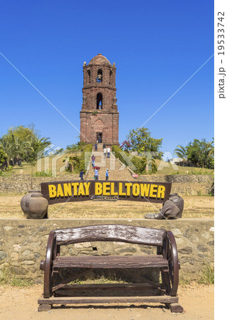 ビガン歴史地区のベルタワー 19533742