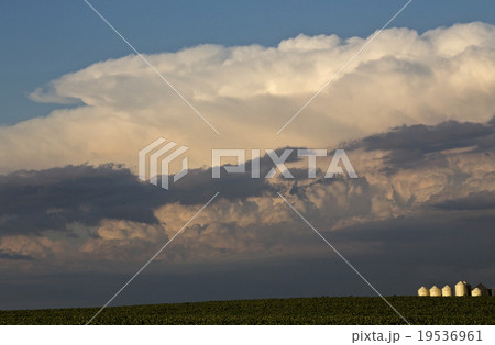 Prairie Storm Clouds 19536961