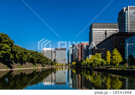 丸の内の高層ビル群 19541908