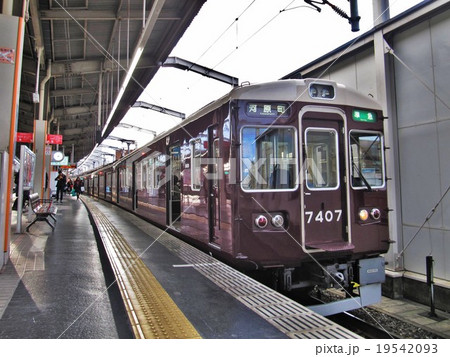 阪急電鉄 7300系 7327f 7307fの写真素材