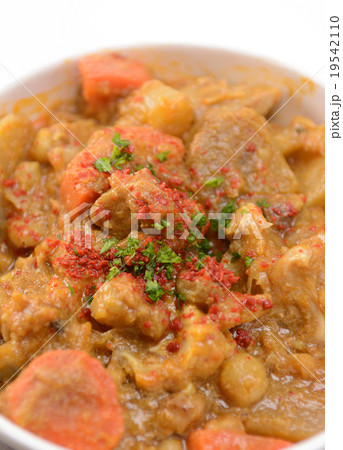 鶏肉と根菜のタジン 鶏肉と根菜のタジン 19542110