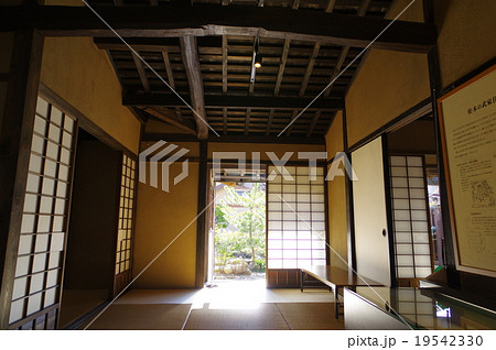 松本市重要文化財 高橋家住宅内部 居間より庭を望む 松本藩の武家住宅 江戸時代の建築物 松本市重要文化財 高橋家住宅内部 居間より庭を望む 松本藩の武家住宅 江戸時代の建築物 19542330