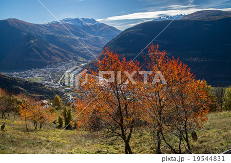 Autumn in swiss alps Autumn in swiss alps 19544831