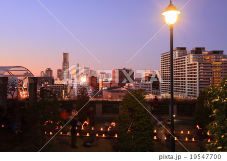 山手イタリア山庭園からの横浜市街地夕景 19547700