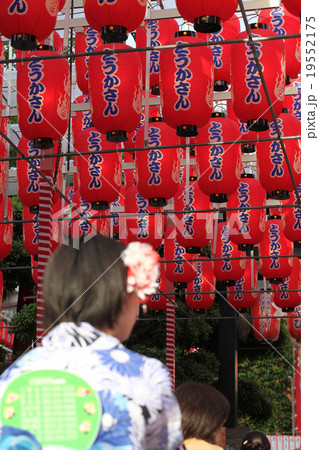 広島三大祭り浴衣の着始　　とうかさん大祭 19552175