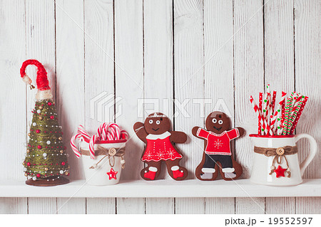 Christmas gingermen family 19552597