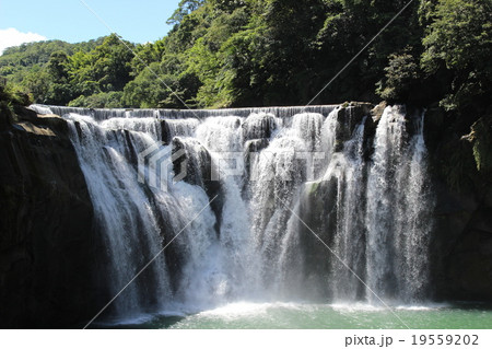 台湾十份瀑布/台湾 台湾十份瀑布/台湾 19559202