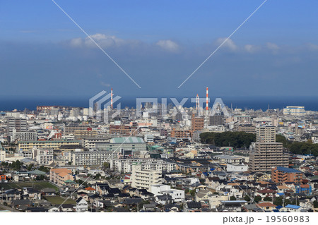 新居浜市滝宮公園から北、住友化学愛媛工場菊本地区方向を見る。 19560983