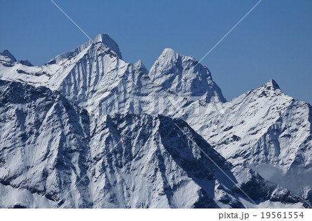 Rugged mountains in the Gokyo valley 19561554