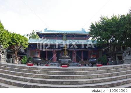 中国　深セン　南山赤湾の媽祖廟　「赤湾天后宮」　本堂俯瞰　海の女神が祀られた廟　航海と漁業の神様　 19562562