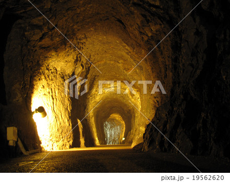 石見銀山・龍源寺間歩 19562620