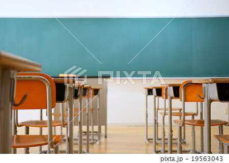 日本の学校の教室(中学校・高校) School classroom in Japan 日本の学校の教室(中学校・高校) School classroom in Japan 19563043
