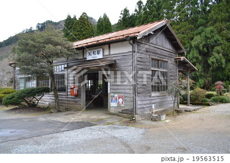 知和駅 19563515
