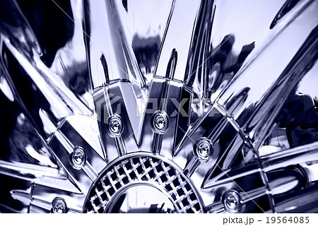 The stylized of chromeplated wheel 19564085