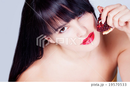 Girl with garnet Girl with garnet 19570533