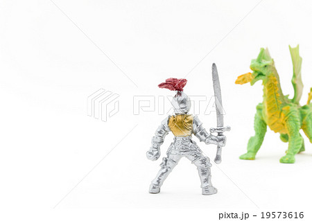 ナイト対ドラゴン: Knight vs. Fire-Breathing Dragon 19573616