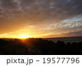 与論島の夕日 19577796