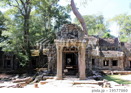 タ・プローム 19577860