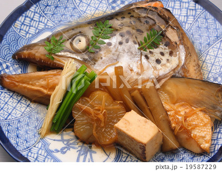 鮭のお頭煮付け 19587229