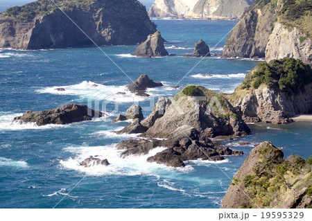 秋晴れの伊豆半島、奥石廊崎の絶景 秋晴れの伊豆半島、奥石廊崎の絶景 19595329