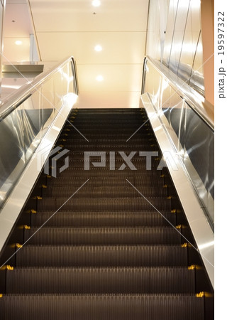 エスカレーター 19597322