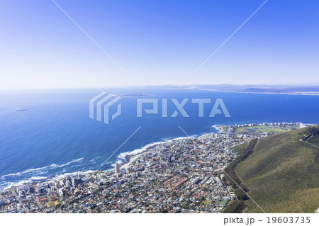 キャンプスベイの街並みと大西洋 19603735