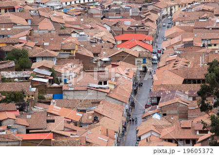 General view of the city of Cuzco, Peru 19605372