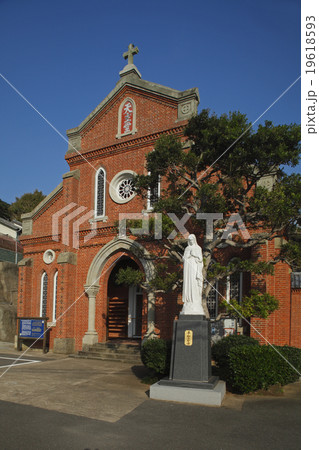 11月 五島列島の青砂ヶ浦教会 世界遺産候補の教会 の写真素材 19618593 Pixta