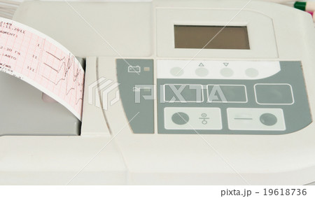electrocardiograph machine electrocardiograph machine 19618736