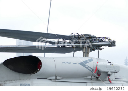 SH-60J　哨戒ヘリコプター　横浜　大桟橋 19620232