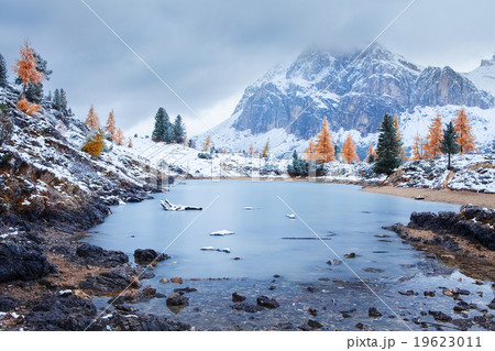 Limides Lake and Mount Lagazuoi, Dolomites Limides Lake and Mount Lagazuoi, Dolomites 19623011