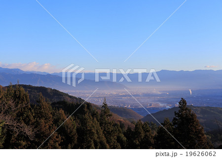 甲府盆地を見おろす 19626062