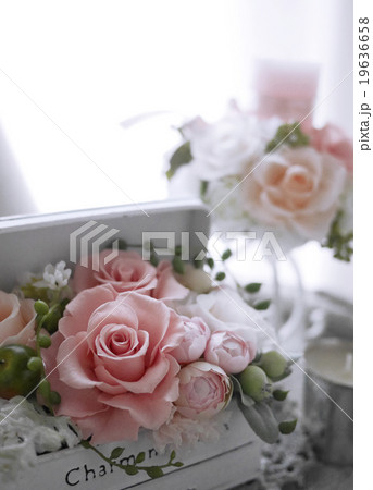 フラワーアレンジ 19636658
