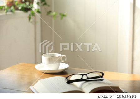 読書イメージ 19636891