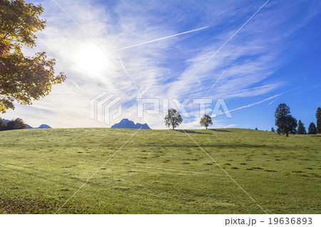 ババリア地方の田園風景 ババリア地方の田園風景 19636893