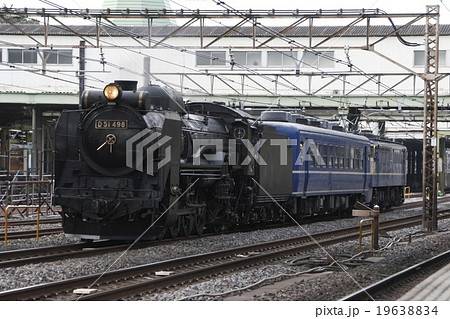 都内を走る蒸気機関車 19638834