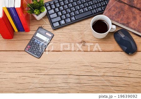 仕事机　デスクトップ　計算器 19639092