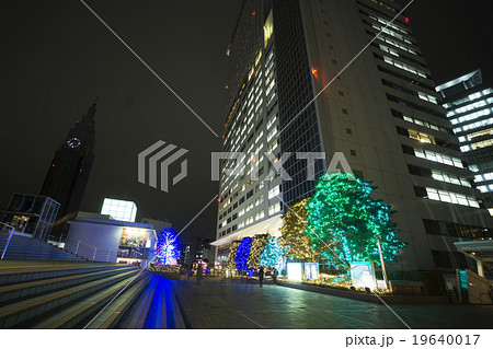 新宿駅前　サザンテラス　クリスマスイルミネーション 19640017